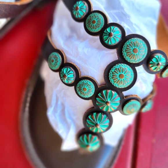 RARE Patricia Nash sandals! - Picture 4 of 7